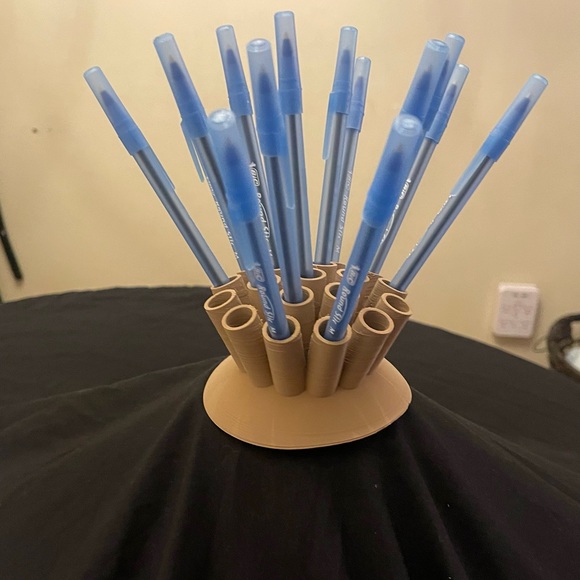 Porcupine pen holder (pens not included) - Picture 3 of 4